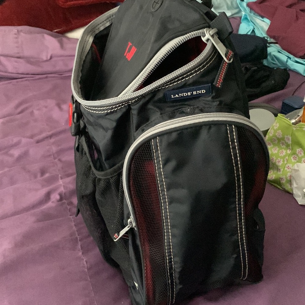 Lands End backpack - Picture 2 of 5